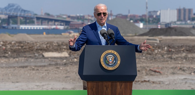 El presidente Biden pronuncia un discurso sobre el cambio climático