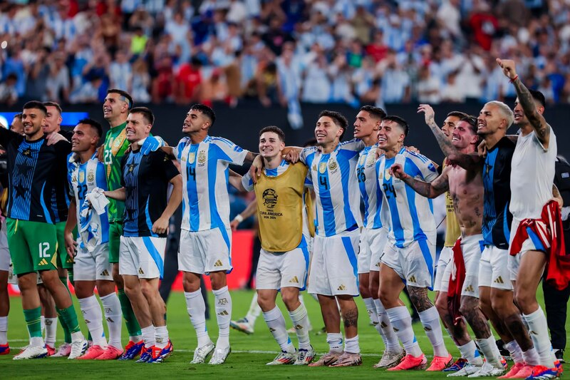 La alegría de los jugadores de la selección argentina tras ganar la Copa América 2021