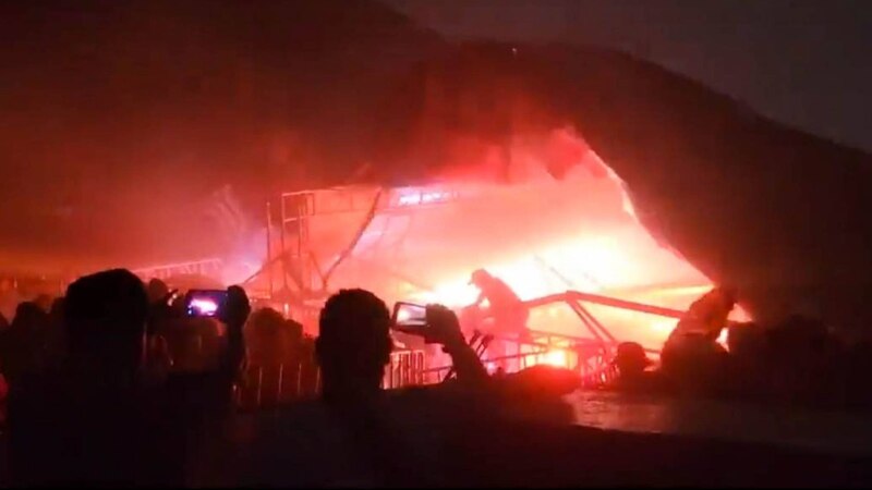 Incendio en un barco