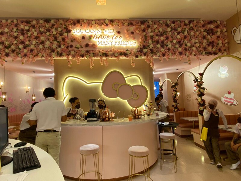 Hello Kitty Cafe