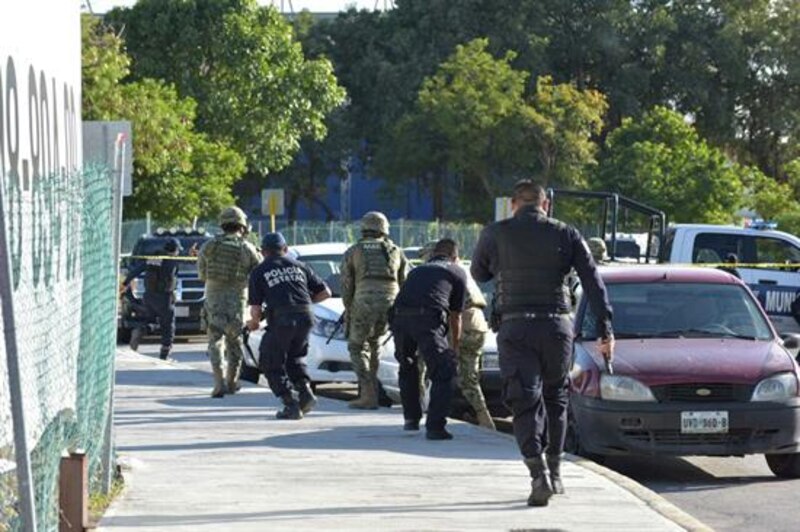 Enfrentamiento entre policías y delincuentes deja un muerto y dos heridos en la CDMX