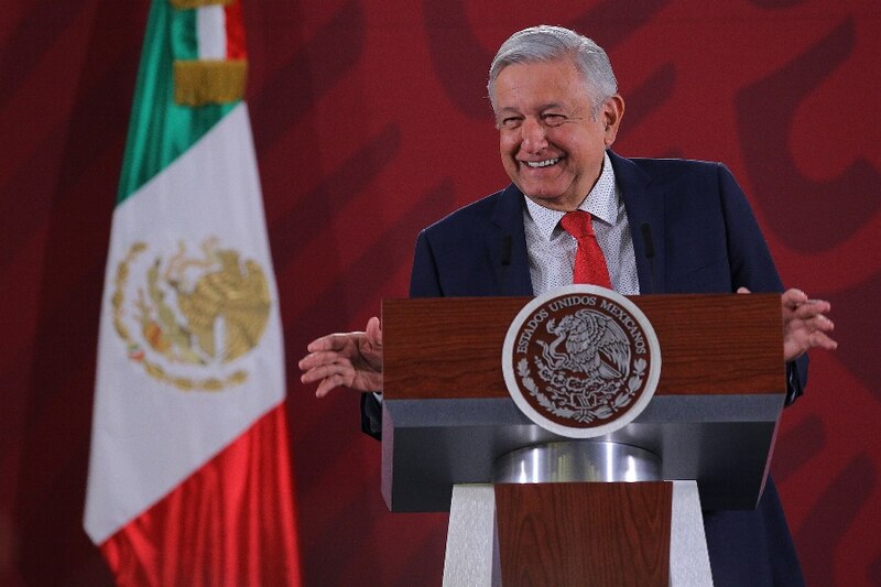 El presidente Andrés Manuel López Obrador da un discurso.