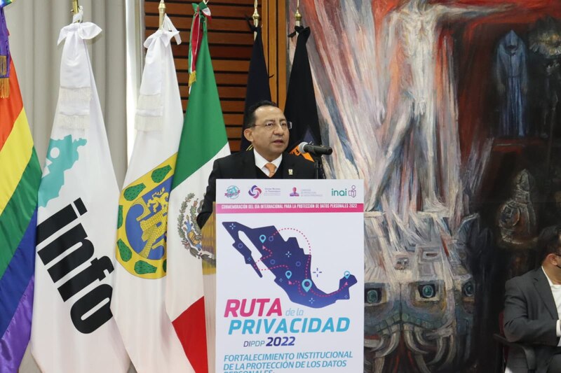 El presidente del INAI, Francisco Javier Acuña Llamas, durante la ceremonia de conmemoración del Día Internacional de Protección de Datos Personales 2022.