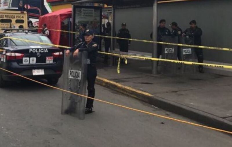 Policía en la escena del crimen
