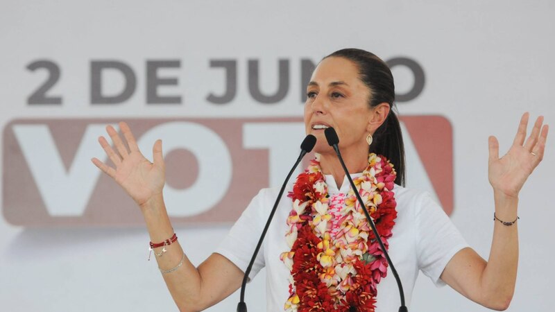 La presidenta de Costa Rica, Laura Chinchilla, da un discurso durante un acto de campaña.