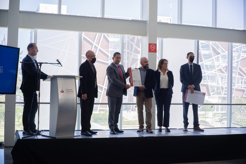 Entrega de certificación ISO 9001:2015 al Conjunto Santander de Artes Escénicas