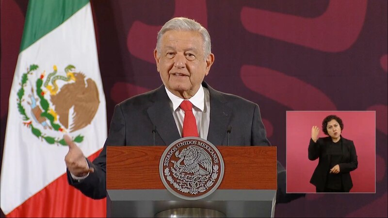 El presidente Andrés Manuel López Obrador da un discurso.