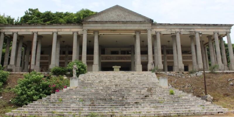 Ubicado en Zihuatanejo, Morelos.