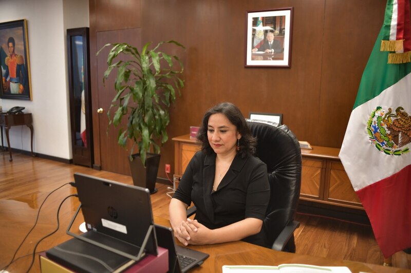 La Secretaria de Educación Pública, Delfina Gómez Álvarez, encabeza la ceremonia de graduación de la generación 2018-2022 de la Universidad Pedagógica Nacional (UPN).