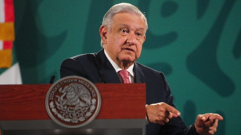 El presidente Andrés Manuel López Obrador da un discurso.