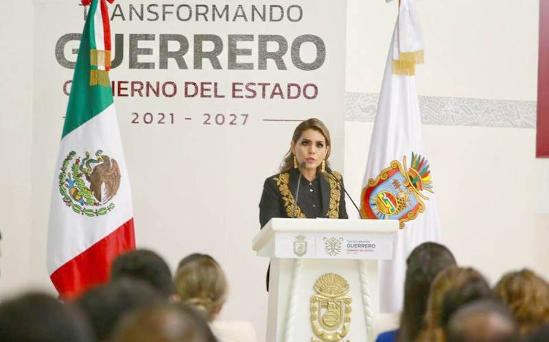 La gobernadora Evelyn Salgado Pineda durante su discurso en la toma de protesta