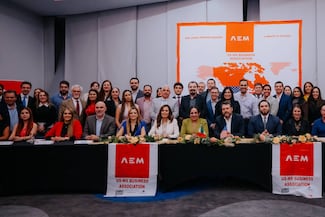 Refrenda Vero Delgadillo a empresarios que Guadalajara es aliada de quienes invierten y generan empleo
