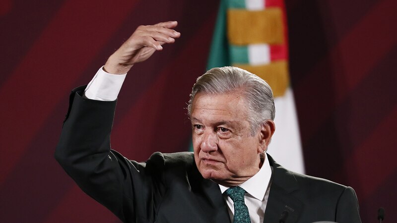El presidente de México, Enrique Peña Nieto, da un discurso.