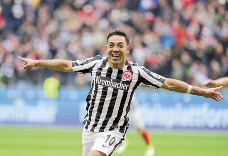 El futbolista japonés Shinji Kagawa celebra un gol con el Borussia Dortmund