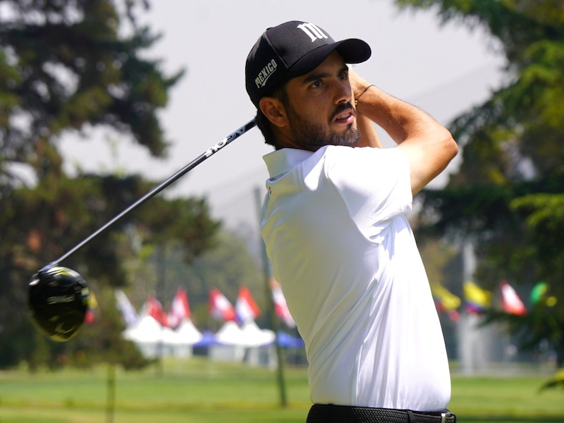 El golfista mexicano Abraham Ancer durante un torneo