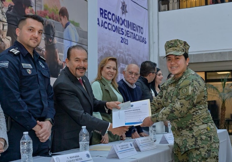 Entrega de reconocimientos a personal de la Secretaría de Seguridad Ciudadana