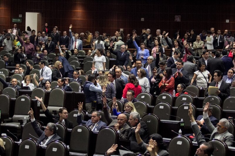 Diputados mexicanos durante una sesión en el Congreso