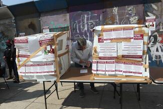 Vecinos de la Tabacalera participan en consulta sobre romería en el Monumento a la Revolución