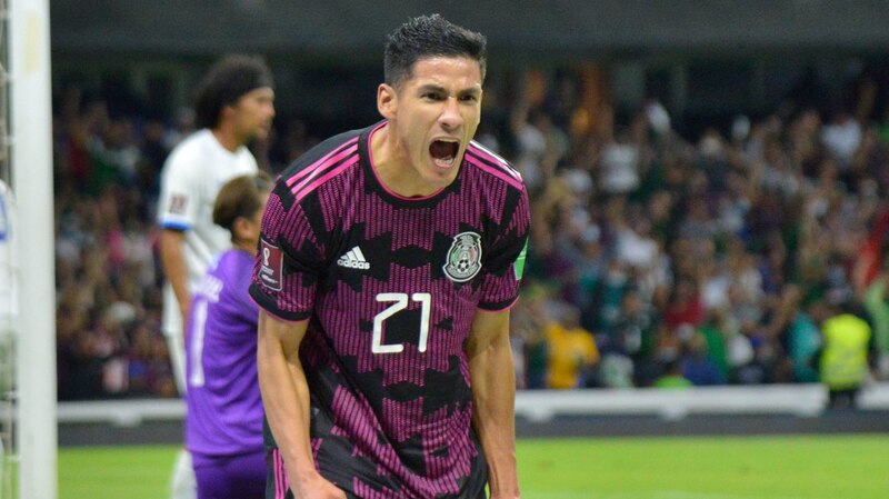 ¡Chicharito Hernández celebra su gol con la selección mexicana!