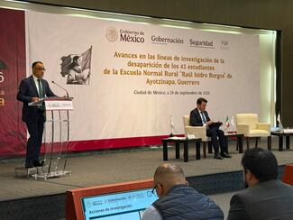 Caso Ayotzinapa: nuevas líneas de investigación apuntan a funerarias, teléfonos y archivos ocultos