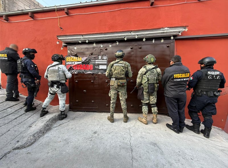 Se detuvieron a 26 personas y se incautaron múltiples inmuebles a personas que participan en asaltos a transportistas del Estado de México.