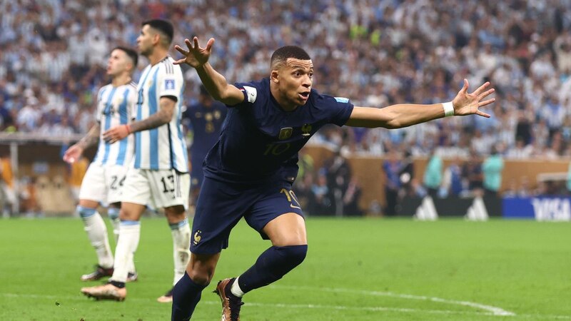 Kylian Mbappé celebra el gol de la victoria de Francia