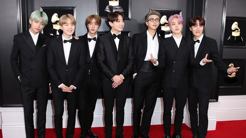 BTS en la alfombra roja de los Grammy 2020
