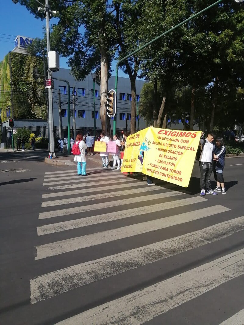 Protesta de trabajadores de la salud en México