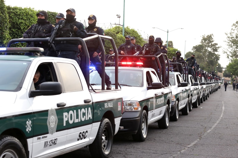 Policías en la Ciudad de México