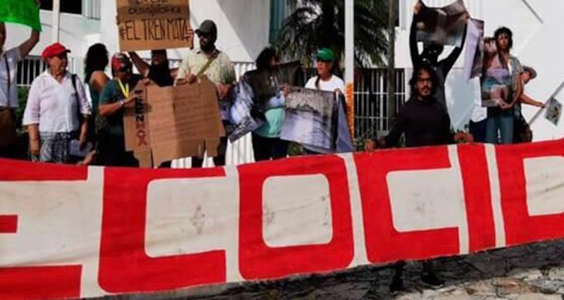 Protesta contra el ecocidio