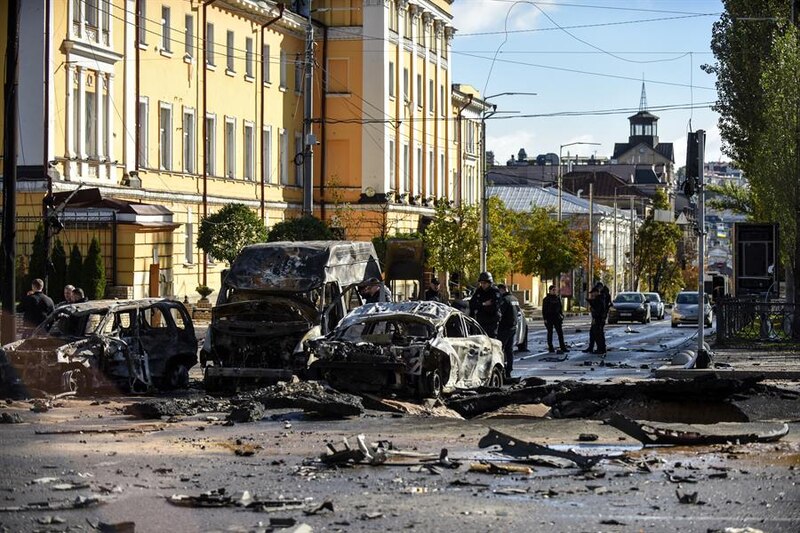 Ataque con coche bomba en el centro de Kiev