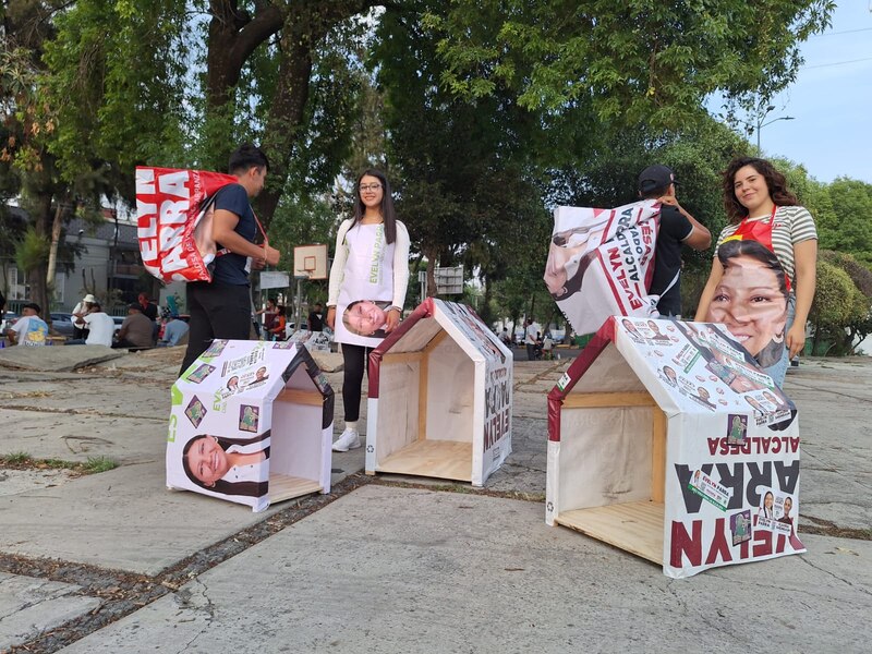 Evelyn Parra, candidata a la alcaldía de Tlajomulco, en un evento de campaña.