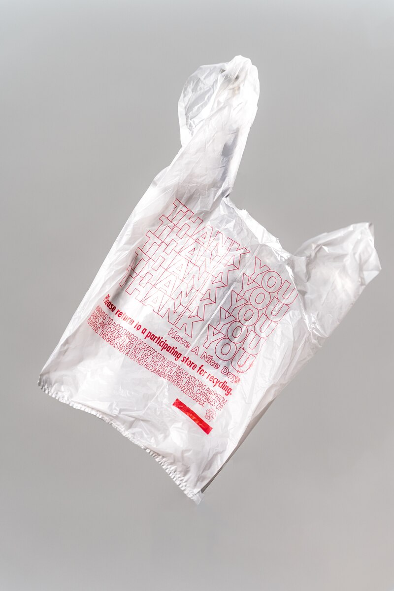 Bolsa de plástico con las palabras "Thank you" impresas