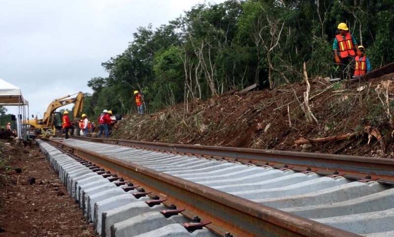 Construcción de la vía férrea