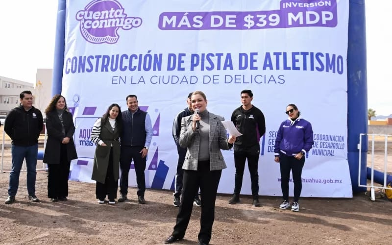 Maru Campos en la inauguración de la construcción de la Pista de Atletismo en Delicias