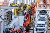 Toyota, a contracorriente, busca récord en ventas 