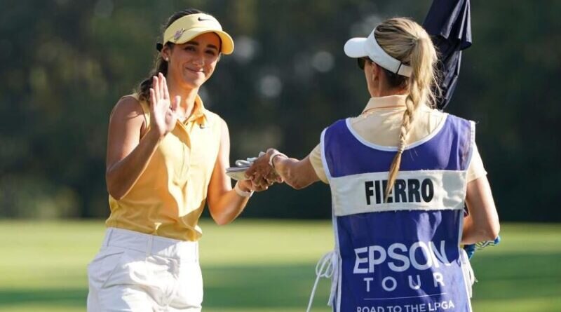 La golfista española Azahara Muñoz celebra su victoria en el LPGA Tour