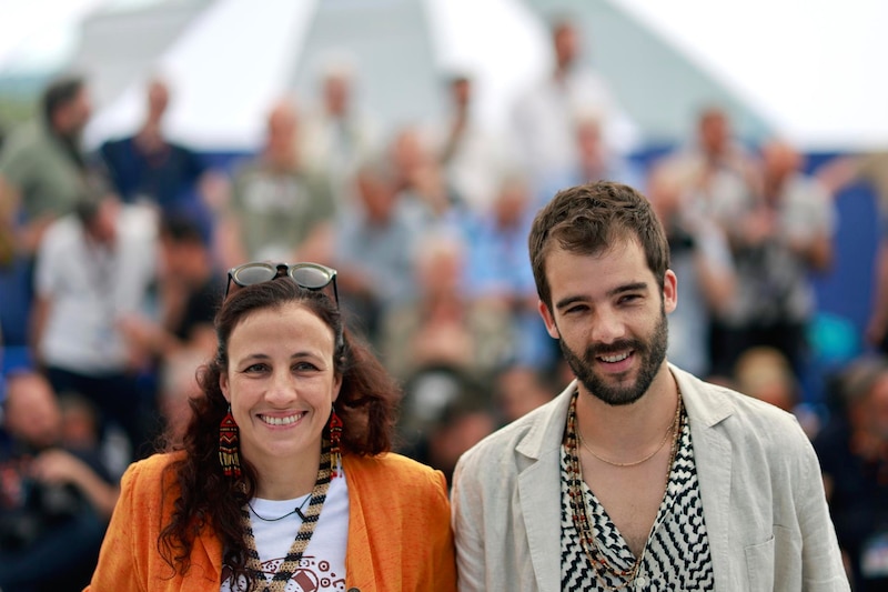 La directora de cine Isabel Coixet y el actor Quim Gutiérrez en el Festival de Cine de Cannes