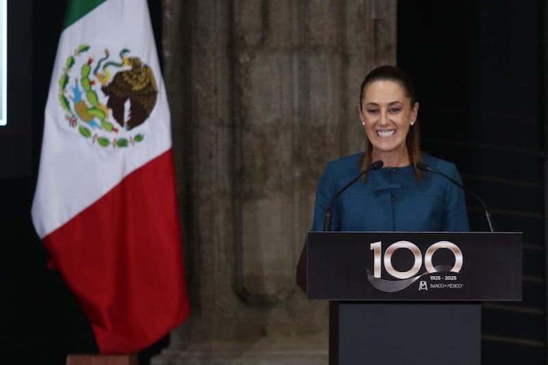 Claudia Sheinbaum, presidenta de México, durante su participación en el evento conmemorativo de 100 Aniversario de la Fundación del Banco de México