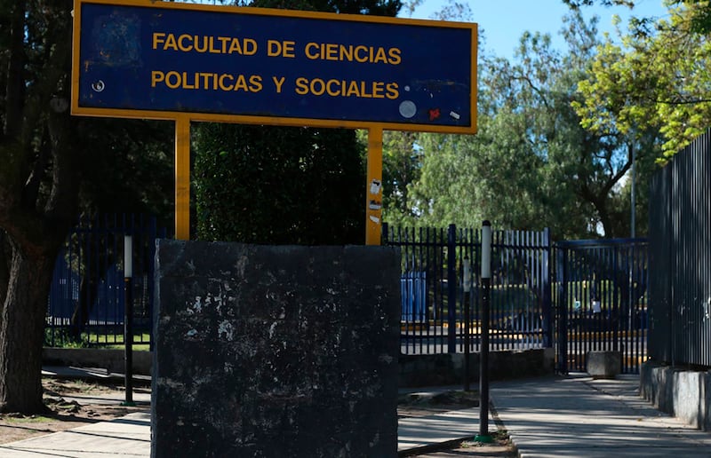 Facultad de Ciencias Políticas y Sociales.