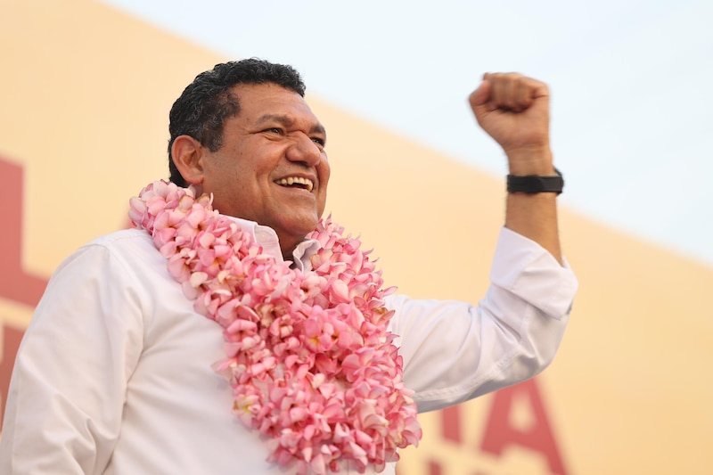 El presidente electo de Chile, Gabriel Boric, celebra su victoria en las elecciones presidenciales de 2021.