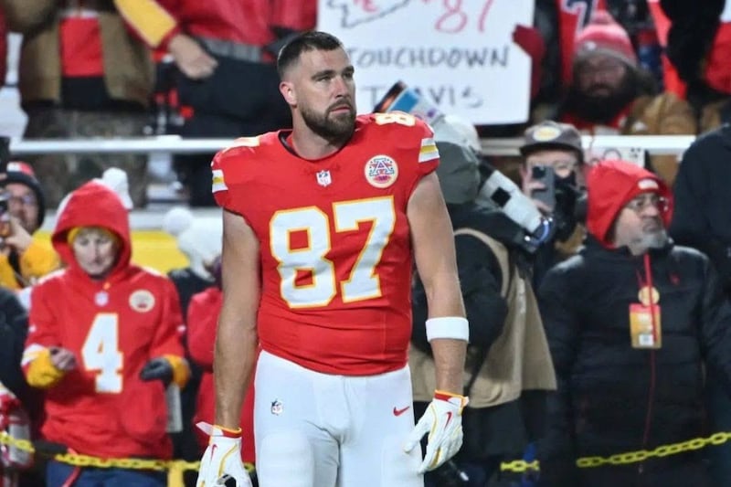 El jugador de Kansas dejó abierta la posibilidad de dejar la NFL al concluir esta temporada.