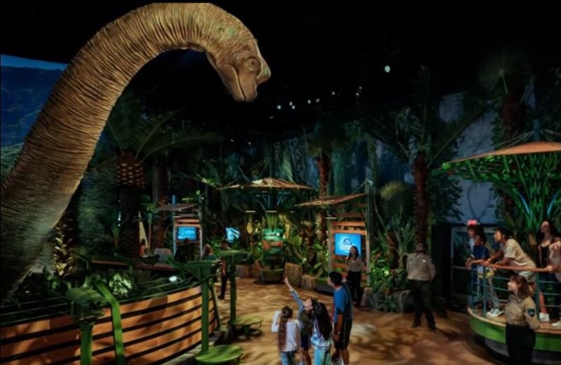 ¡Ven a conocer a los dinosaurios!