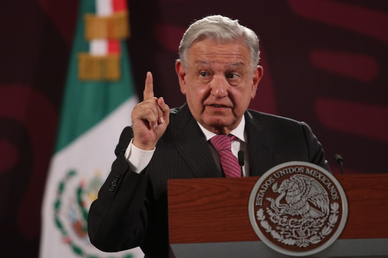 El presidente Andrés Manuel López Obrador da un discurso.