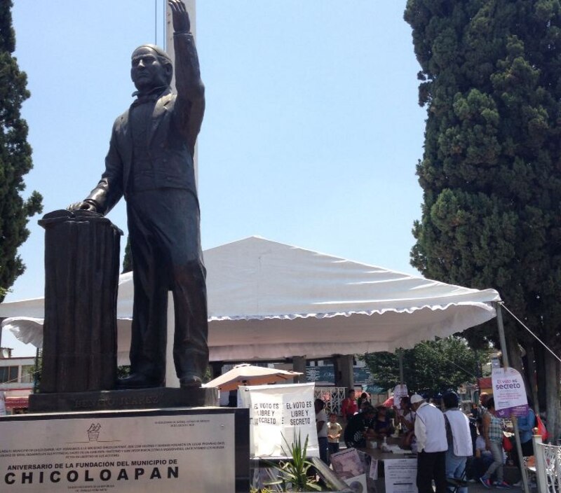 Title: Monumento a Benito Juárez en Chiconautla