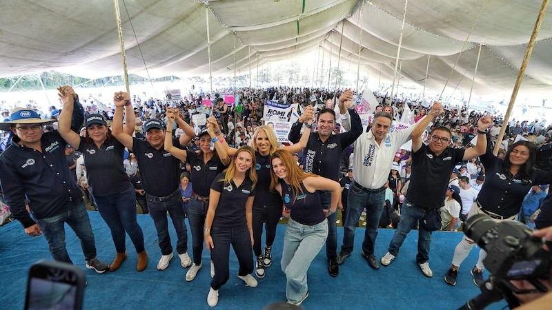 Candidata a gobernadora de Morena celebra cierre de campaña en Toluca