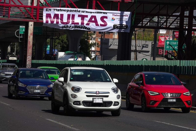 Autoridades de tránsito del Edomex, anunciaron que se suspenderán las multas de transito  durante todo un año en el municipio de Tlalnepantla, esto debido a las quejas constantes de abusos y corrupción por parte de la policía de transito  de dicha demarcación .