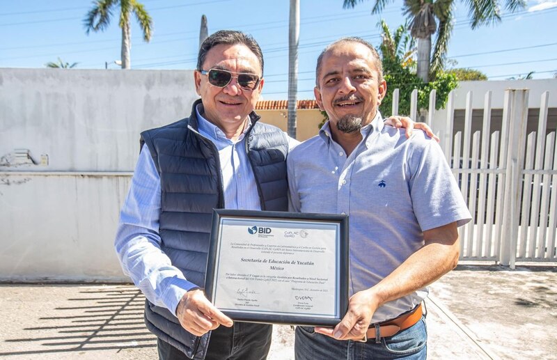 Entrega BID reconocimiento a la Secretaría de Educación de Yucatán por buenas prácticas en gestión por resultados