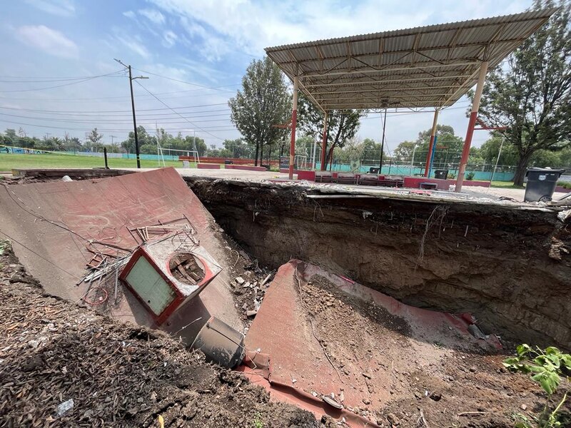 Hundimiento en parque de la Ciudad de México