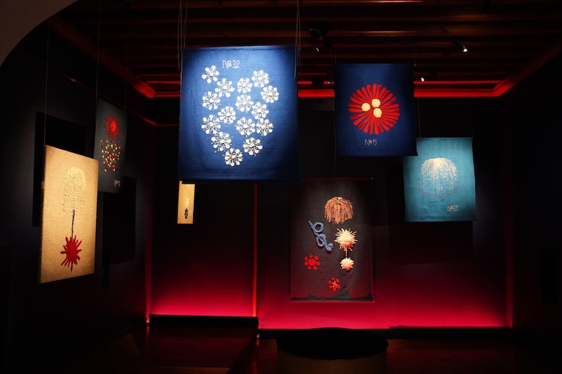 Obras de la muestra "Bordar el fuego" de la artista Marta Moreno en el Museo Franz Mayer
